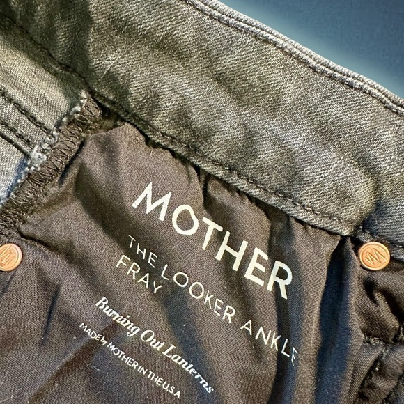 NWOT MOTHER Denim ‘The Looker Ankle Fray’ Jeans in “Burning Out Lanterns” Sz 27 - Picture 6 of 16